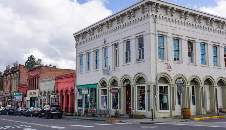 Charming Small Towns In Oregon You Shouldn T Miss