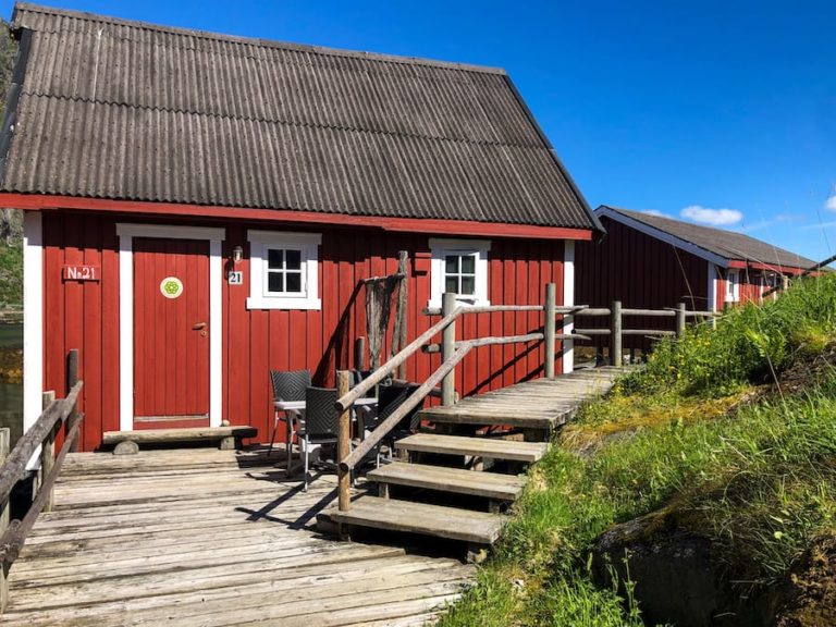 5 Best Rorbuer In Lofoten (and Why You Should Stay In One!)