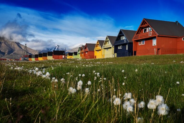 Hotels in Svalbard: Longyearbyen Accommodation for Any Budget