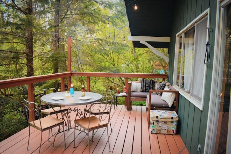 12 Cozy Cabins Near Mt Rainier Airbnbs With Hot Tubs 