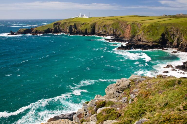 12 Best Towns in Cornwall by the Sea (+ Map!)