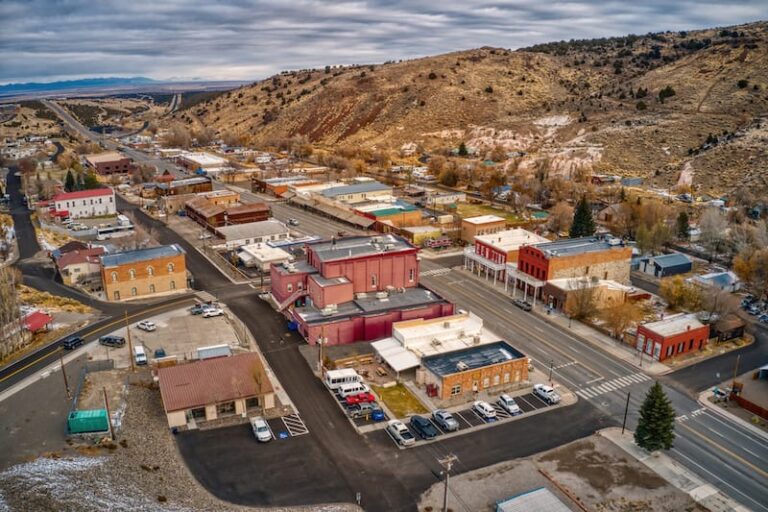 16 Best Small Towns In Nevada (including Ghost Towns!)