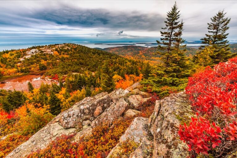 17 Best Places to Visit in October in the USA (+ Fall Tips!)