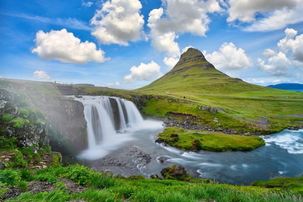 25 Breathtaking Waterfalls in Iceland (+ How to Visit Each)