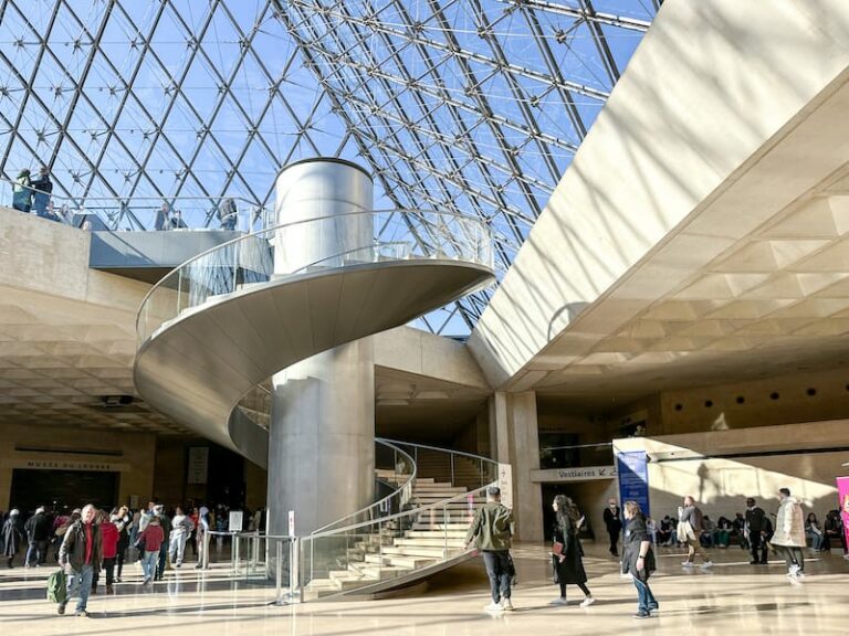 Visiting The Louvre Museum In Paris 11 768x576 