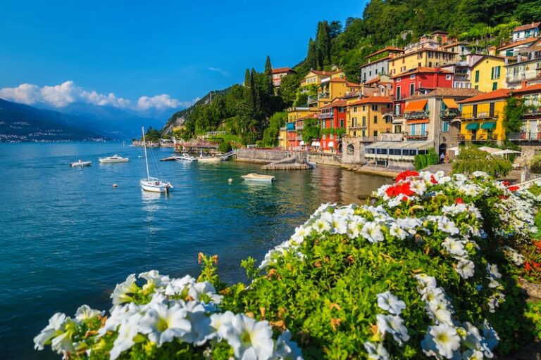 30 Charming Small Towns in Italy (for Your Bucket List!)