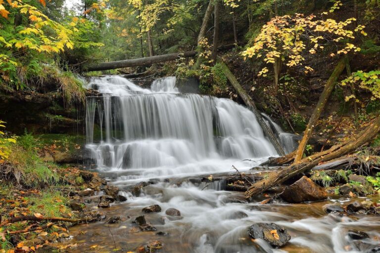 15 Magnificent Waterfalls in Michigan (That You MUST Visit!)