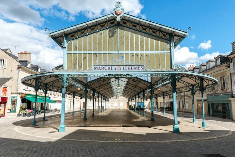 23 Picturesque Small Towns In France To Visit In 2024   Chartres 214572265 768x513 